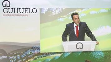 El presidente de la DO Guijuelo, Juan Carlos González, durante la presentación del acto.