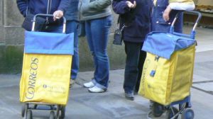 Personal-Correos-localidad-gallega_EDIIMA20151204_0602_18